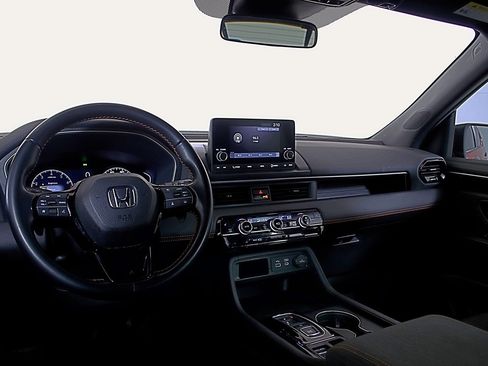 Used 2024 Honda Pilot Sport image 12