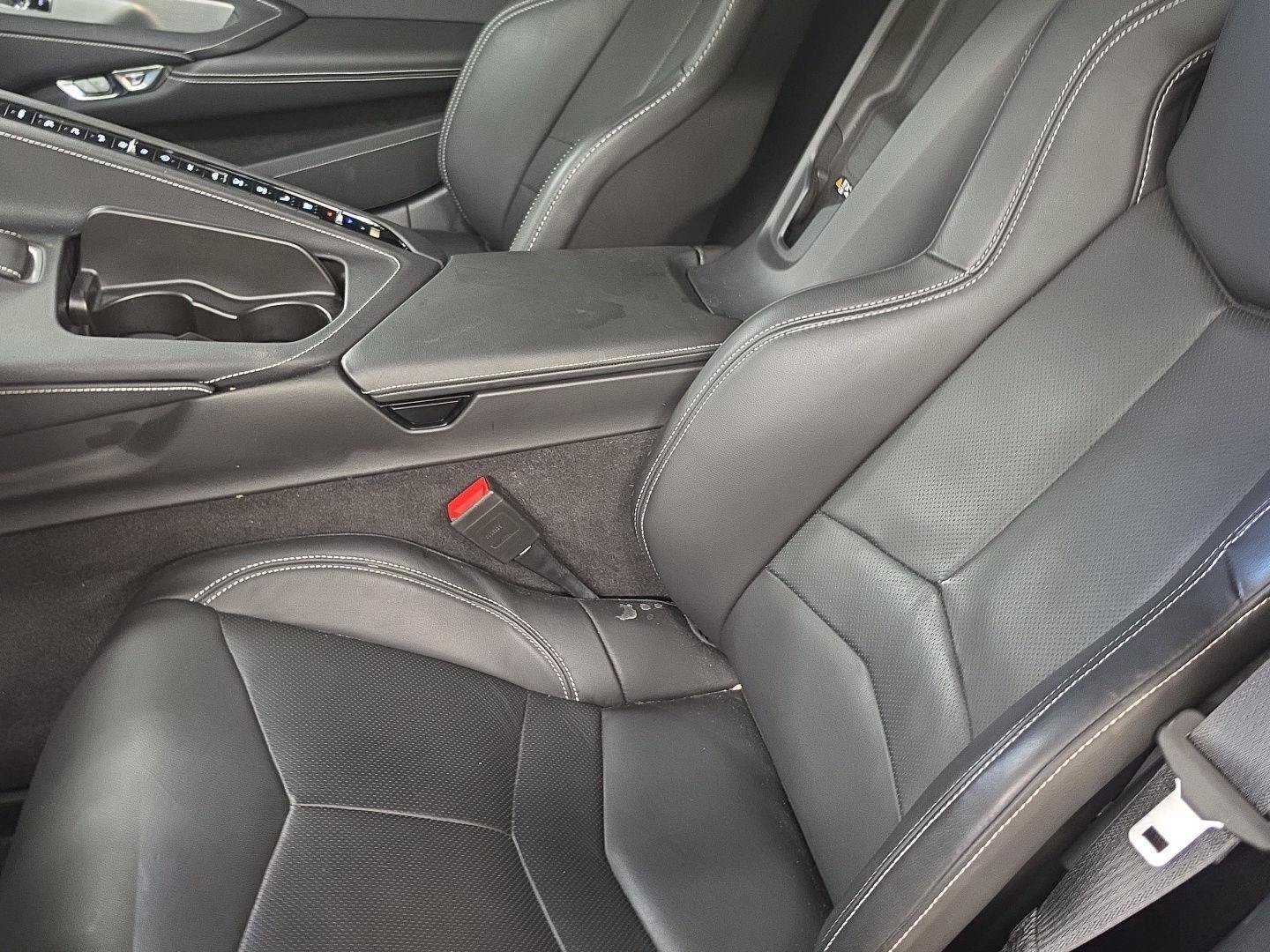 Used 2023 Chevrolet Corvette Stingray Preferred Cpe w/ Z51 Performance Package RWD image 5