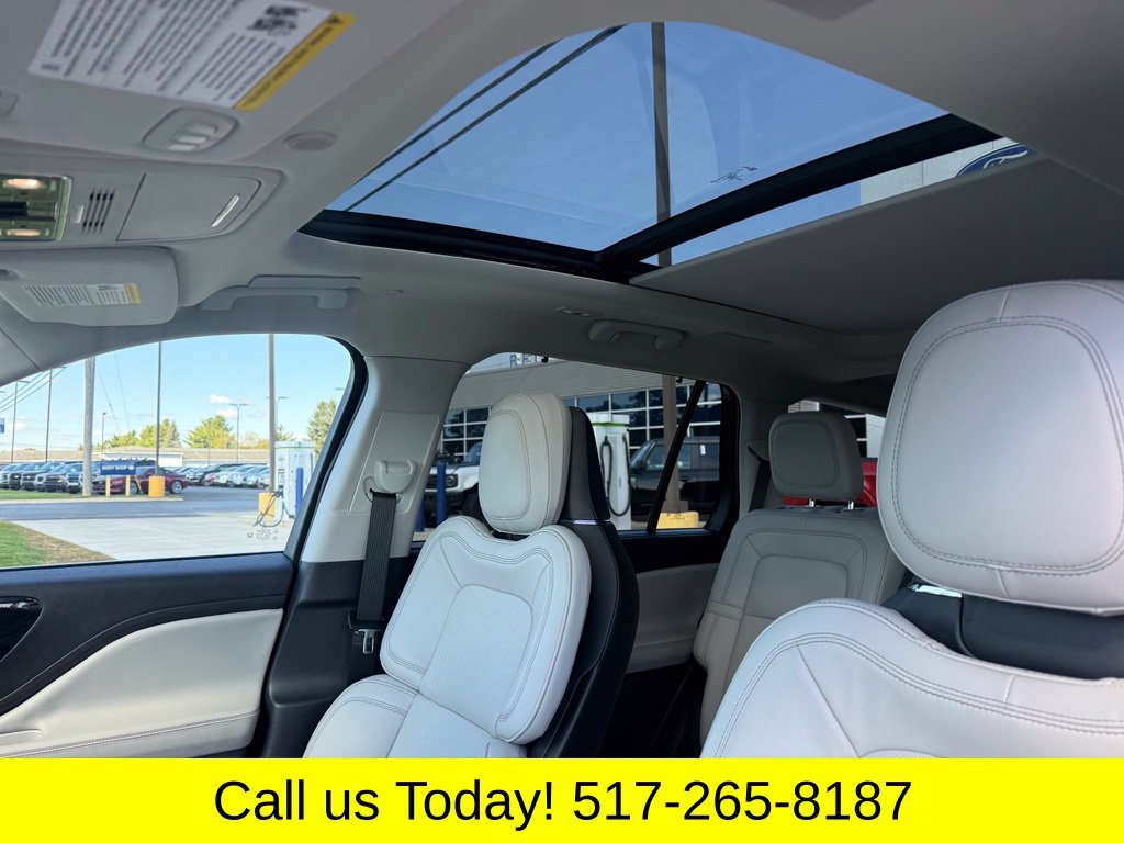 Used 2025 Lincoln Aviator Reserve w/ Equipment Group 201A AWD/4WD image 24