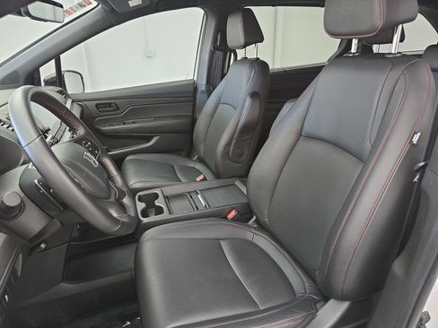 Certified 2024 Honda Odyssey Sport image 16