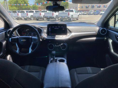 Used 2023 Chevrolet Blazer LT image 25