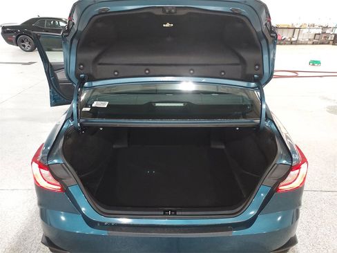 Used 2025 Toyota Camry XLE image 28