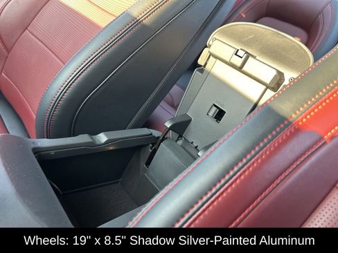 Used 2025 Ford Mustang GT Premium image 39