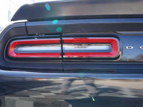 Used 2015 Dodge Challenger SRT Hellcat image 87