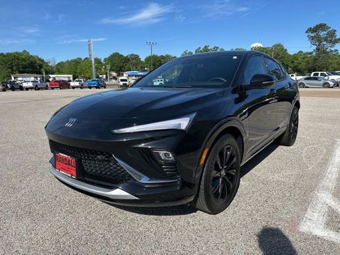 Used 2025 Buick Envista Sport Touring FWD image 3