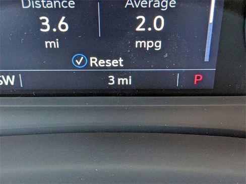 New 2025 Cadillac XT6 Luxury image 34