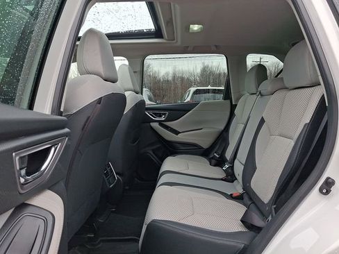 Used 2020 Subaru Forester Premium image 11