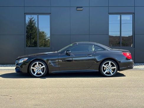 Certified 2019 Mercedes-Benz SL 550 image 4