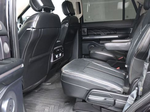 Used 2019 Ford Expedition Platinum RWD image 12