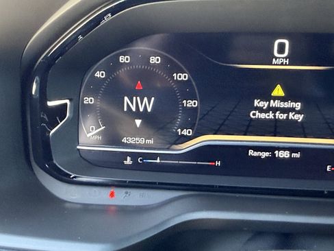 Used 2022 GMC Yukon Denali image 34