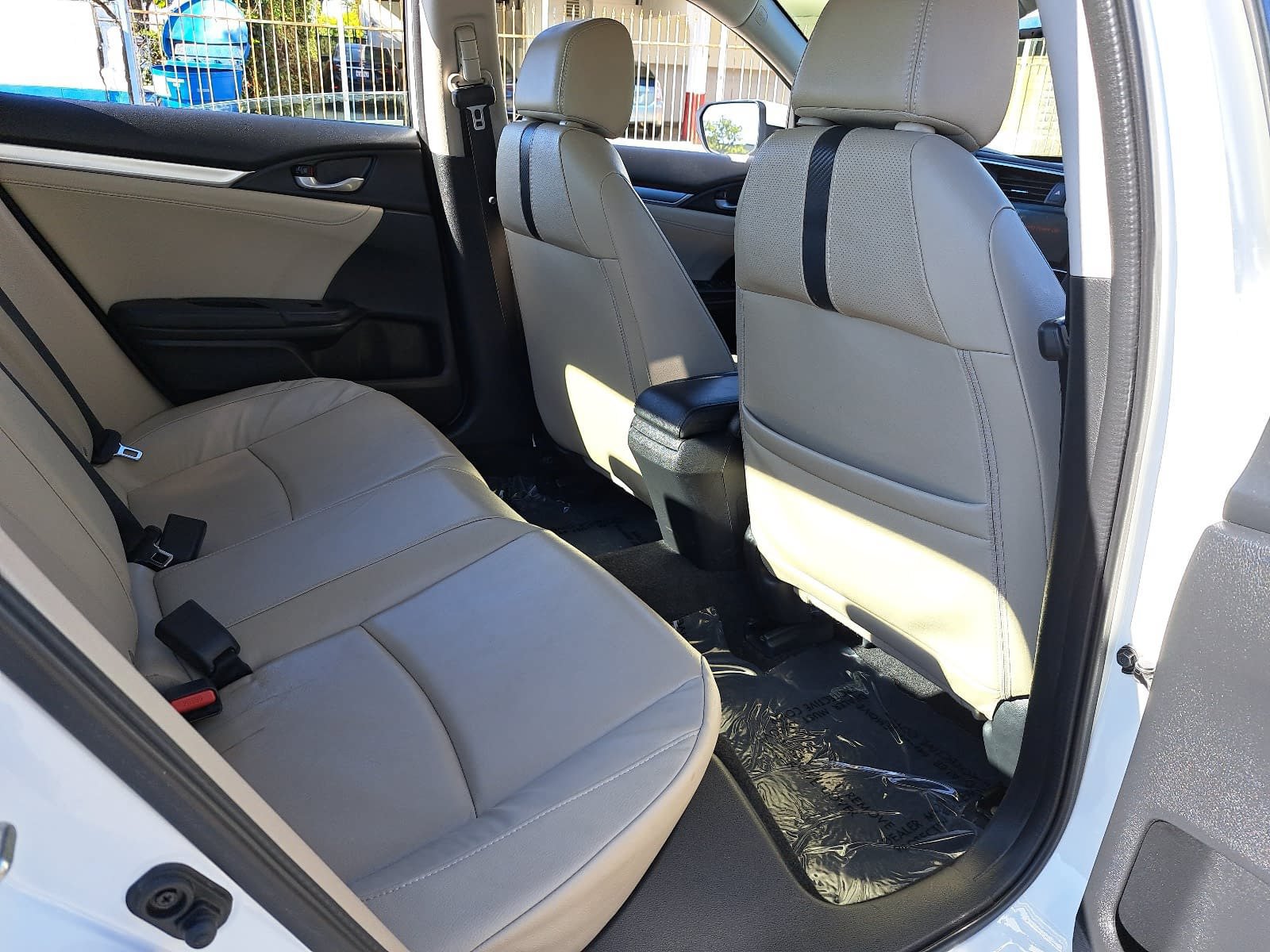 Used 2017 Honda Civic EX-L image 11