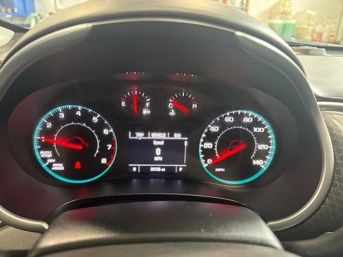 Used 2025 Chevrolet Malibu LT FWD image 18