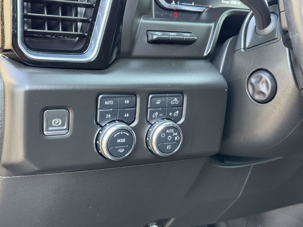 Used 2023 GMC Sierra 1500 Denali AWD/4WD image 10