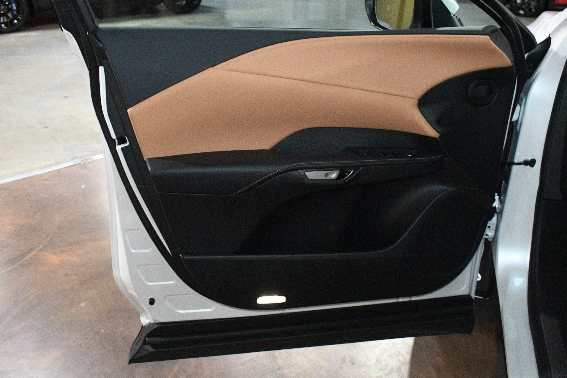 Used 2025 Lexus RX 350 Premium w/ Convenience Package FWD image 41