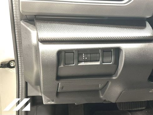 Used 2024 Subaru Crosstrek 2.5i Limited w/ Popular Package #4A image 10