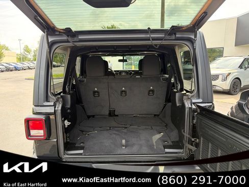 Used 2021 Jeep Wrangler Unlimited Sport AWD/4WD image 16