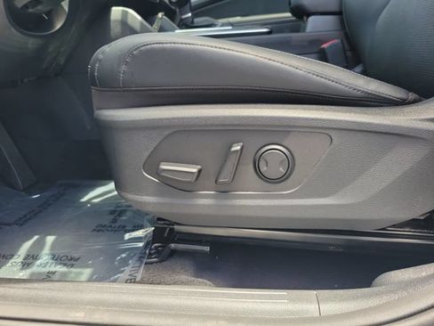 Used 2026 Kia Sportage EX w/ EX Panorama Roof Package FWD image 19
