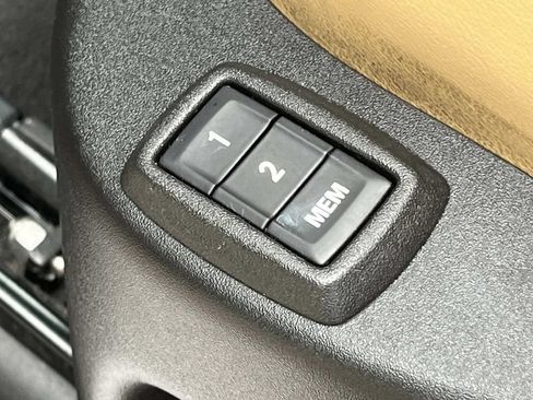 Used 2015 Cadillac SRX Performance w/ Driver Assist Package FWD image 32