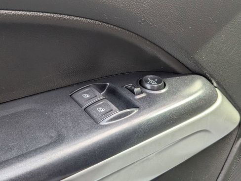 Used 2022 Chevrolet Colorado LT w/ Fleet Safety Package image 12