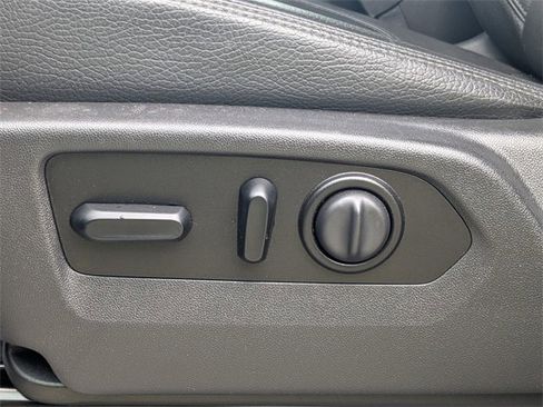 Used 2021 GMC Sierra 2500 Denali w/ Denali Ultimate Package image 21