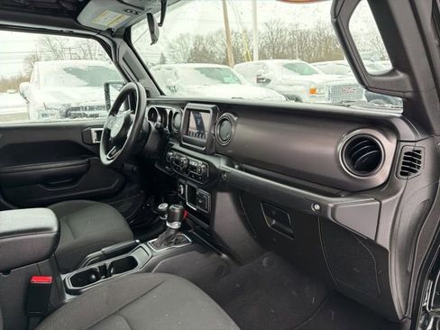 Used 2023 Jeep Gladiator Sport image 25