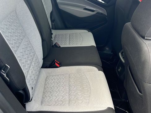 Used 2024 Chevrolet Equinox LS w/ LS Convenience Package FWD image 23