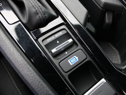 Used 2024 Honda Accord Sport image 23