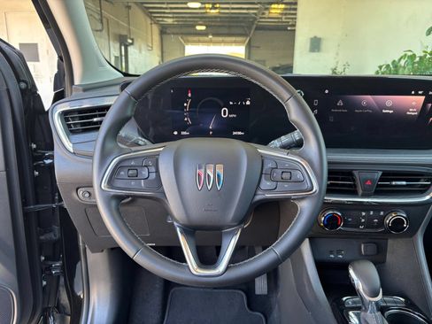 Used 2025 Buick Encore GX Preferred FWD image 28