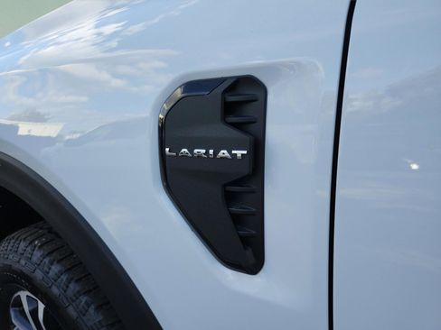 New 2025 Ford Ranger Lariat w/ FX4 Off-Road Package image 20