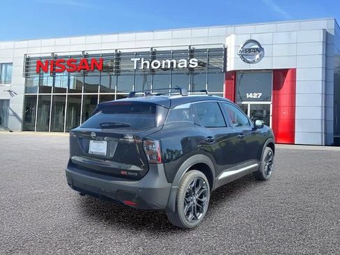 New 2026 Nissan Kicks SR AWD/4WD image 7