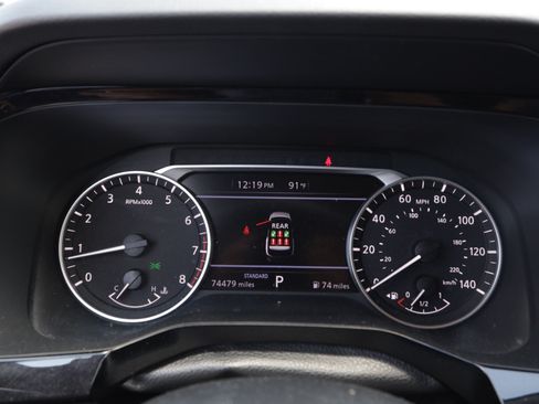 Used 2024 Nissan Pathfinder SV FWD image 22
