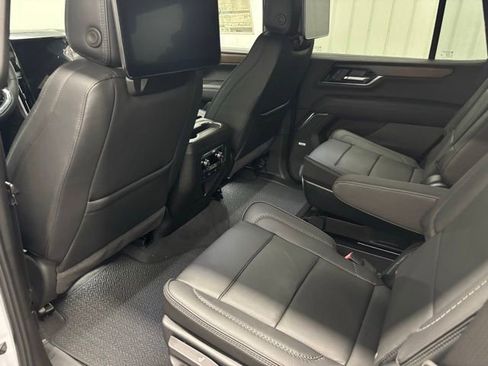 New 2026 GMC Yukon Denali AWD/4WD image 14
