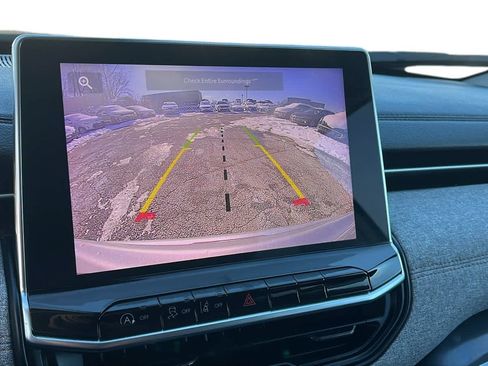 Used 2022 Jeep Compass Latitude image 19