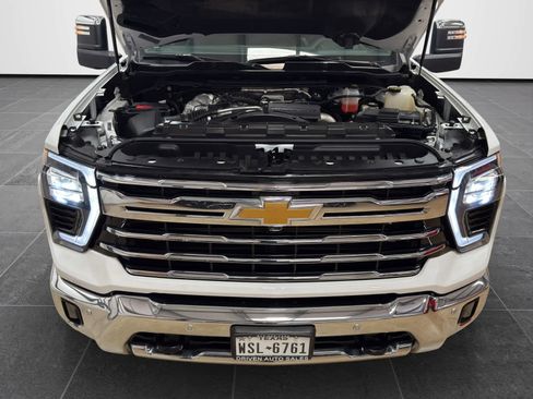 Used 2024 Chevrolet Silverado 2500 LTZ w/ LTZ Plus Package image 8
