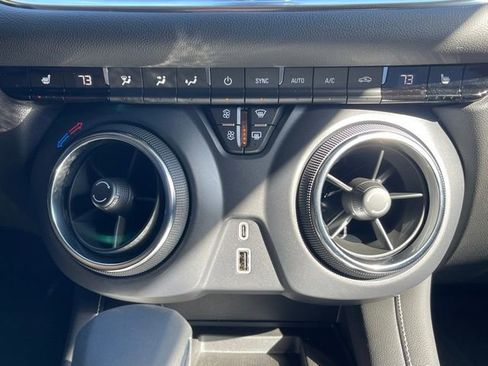 New 2025 Chevrolet Blazer LT w/ Convenience Package image 13