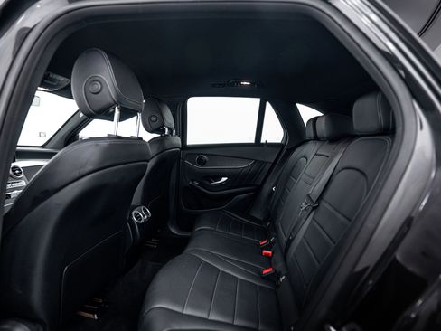 Used 2022 Mercedes-Benz GLC 300 4MATIC image 18