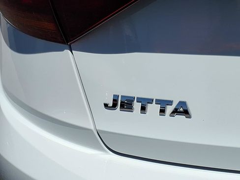 Used 2019 Volkswagen Jetta SE FWD image 16