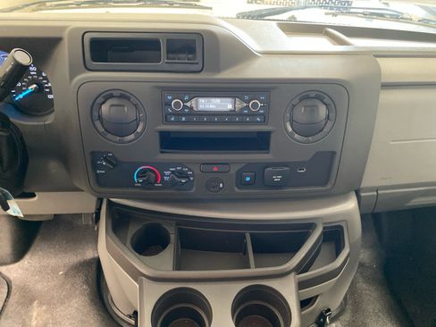 New 2027 Ford E-350 and Econoline 350 Super Duty w/ Power Equipment Group RWD image 18