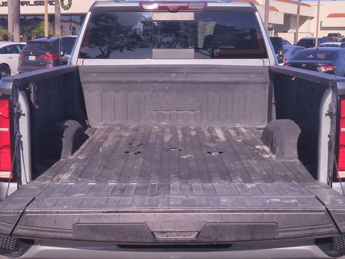 Used 2024 Chevrolet Silverado 2500 High Country w/ High Country Premium Package image 32