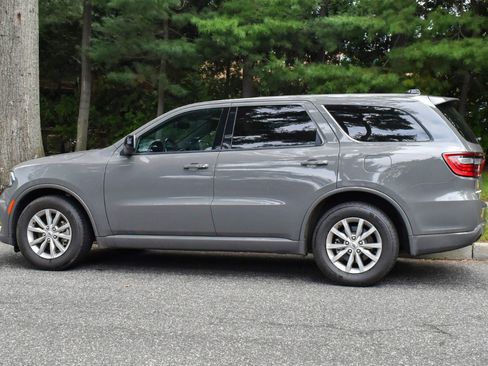 Used 2025 Dodge Durango GT RWD image 4