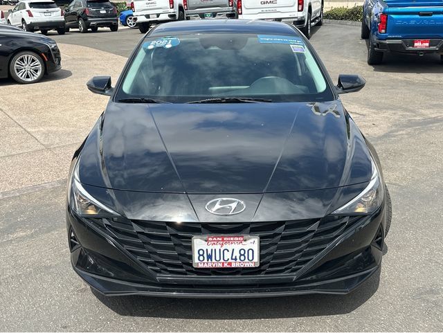 Used 2021 Hyundai Elantra SE FWD image 2
