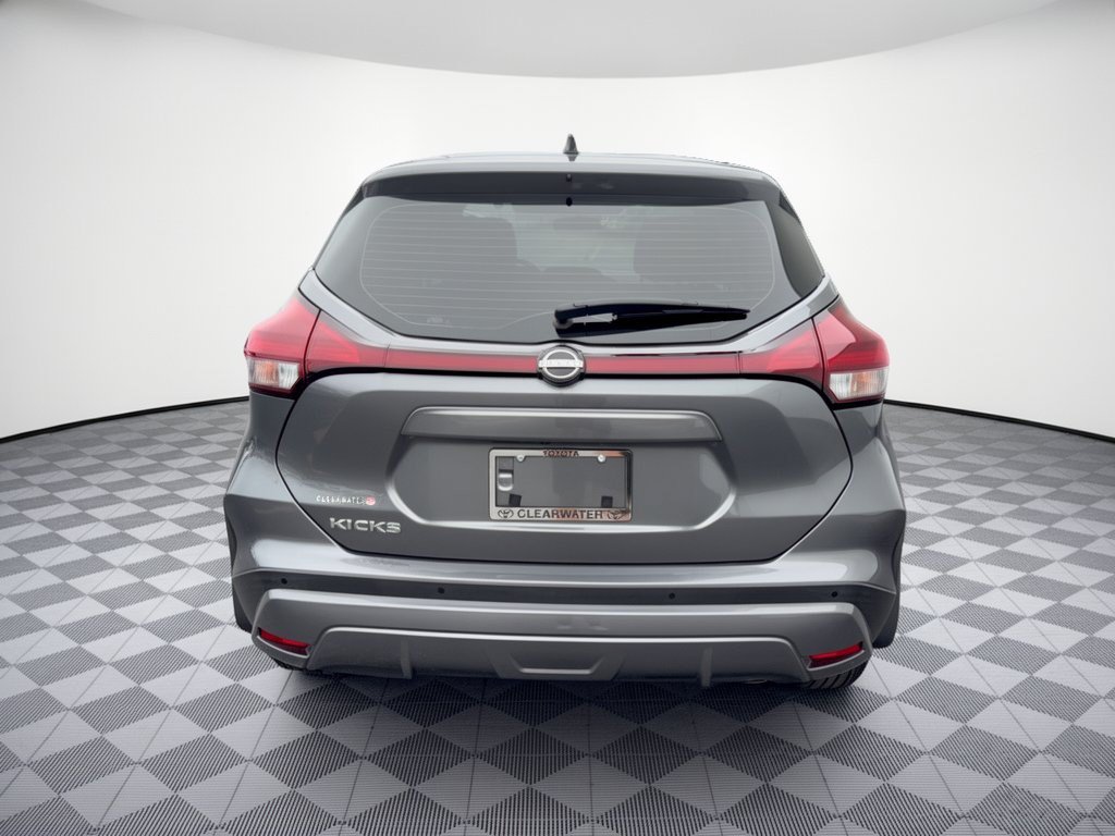 Used 2023 Nissan Kicks S FWD image 11