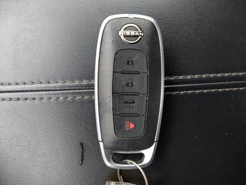 Used 2024 Nissan Sentra S FWD image 32