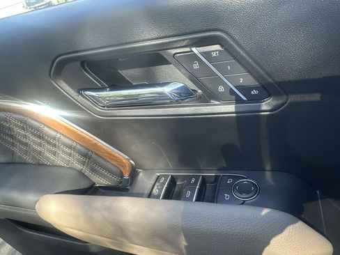 New 2026 GMC Canyon Denali image 24