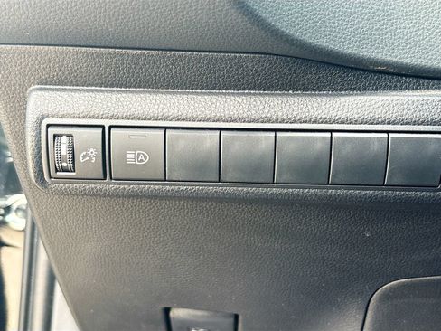 Used 2025 Toyota Corolla XSE FWD image 10