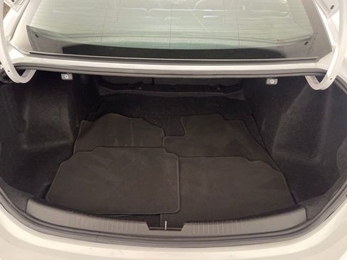 Used 2024 Chevrolet Malibu LT image 10