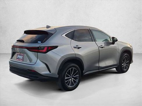Used 2025 Lexus NX 250 FWD image 5