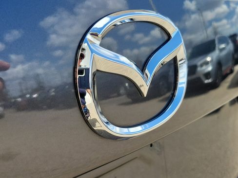 Used 2017 MAZDA CX-9 Signature image 11