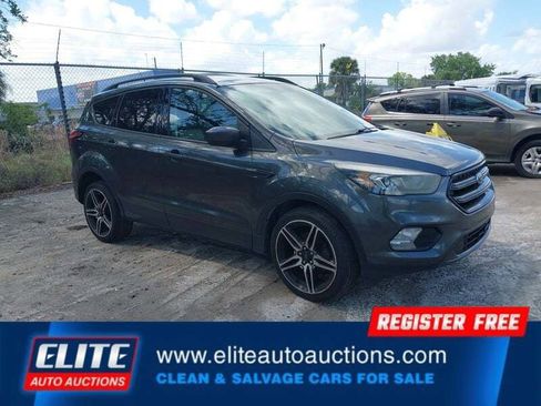 Used 2019 Ford Escape SEL FWD image 2