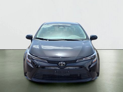 Used 2024 Toyota Corolla LE FWD image 8